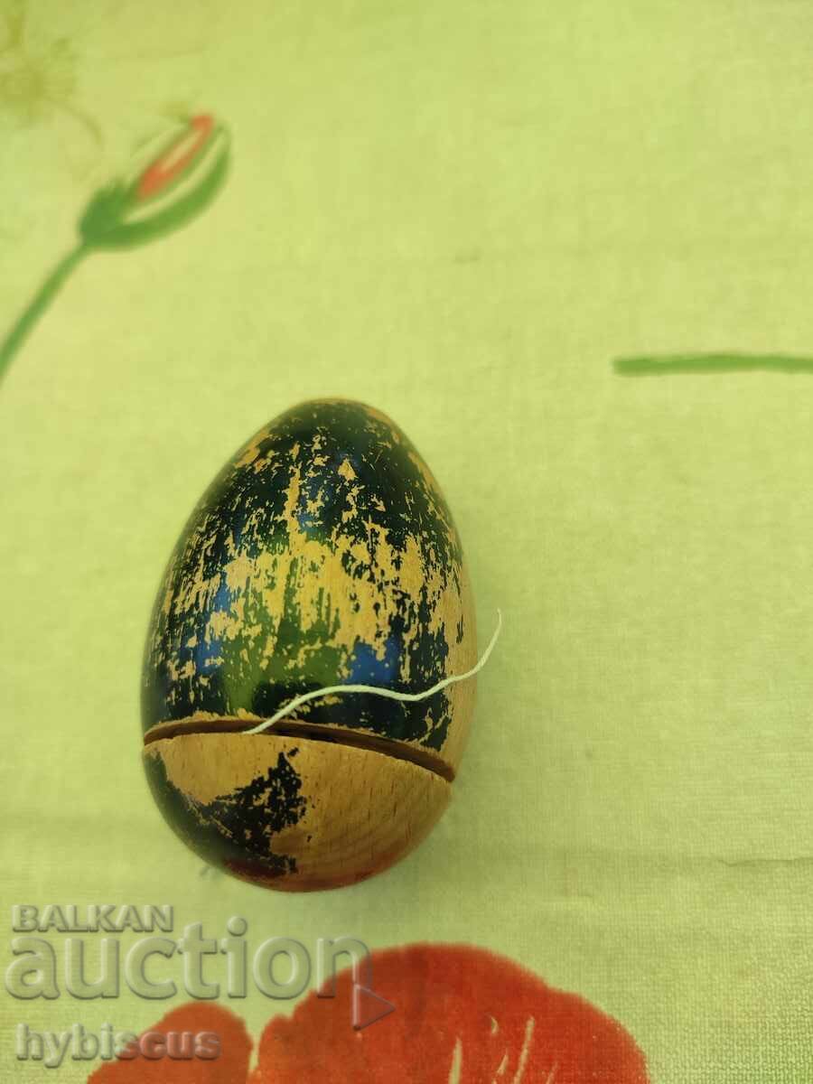 Античен дървен несесер за шиене с напръстник