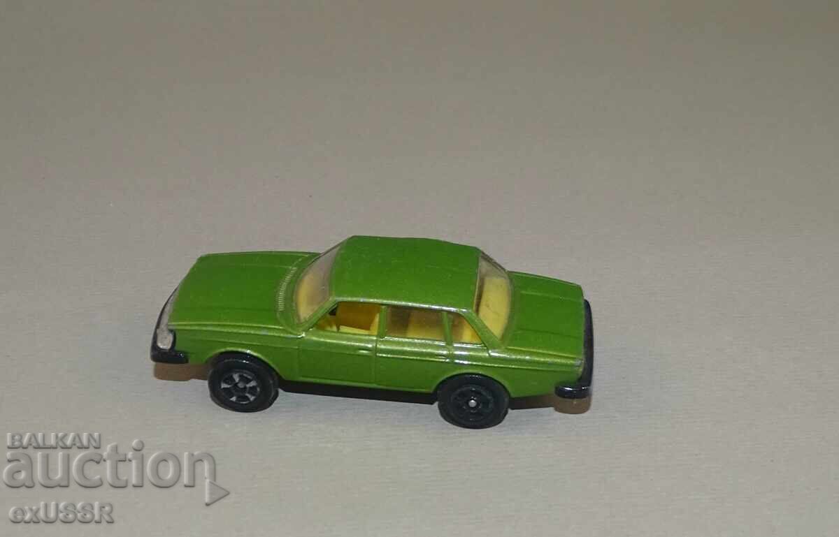 Δημοπρασία Playart Hong Kong Volvo 244 Βόλβο Κολοκύθα