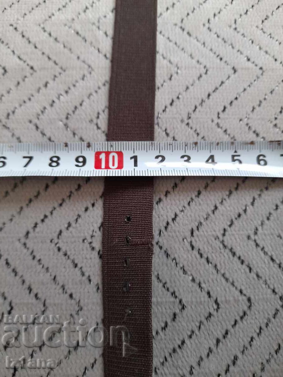 Стара каишка за часовник с цена 11.00 лв. | € 5.62 Стара каишка за часовник с цена 11.00 лв. | € 5.62