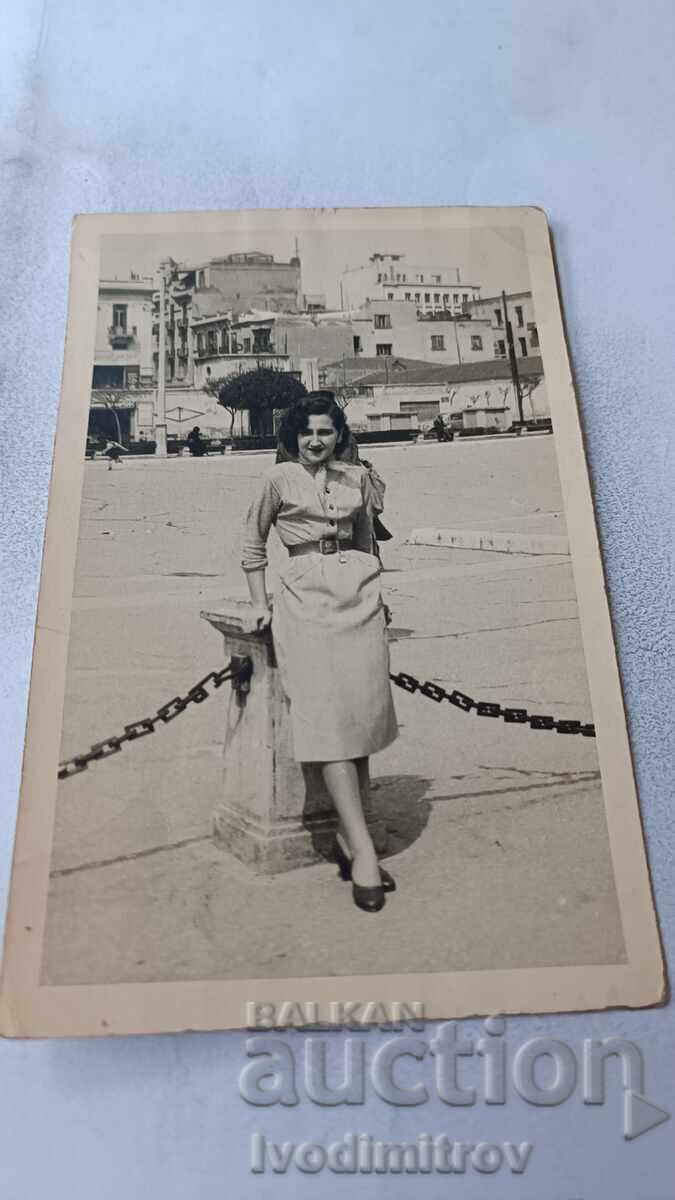 Φωτογραφία Θεσσαλονίκη Νεαρή γυναίκα 1956 Φωτογραφία Θεσσαλονίκη Νεαρή γυναίκα 1956