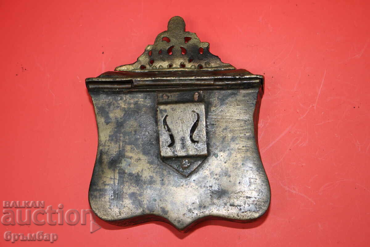 Παράδοση Οθωμανική Βαλκανική χάλκινη θήκη (παλάσκα) για μπαρούτι .*1