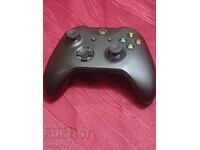 Controler Xbox Wireless, 40 de ore de viață a bateriei, Bluetooth