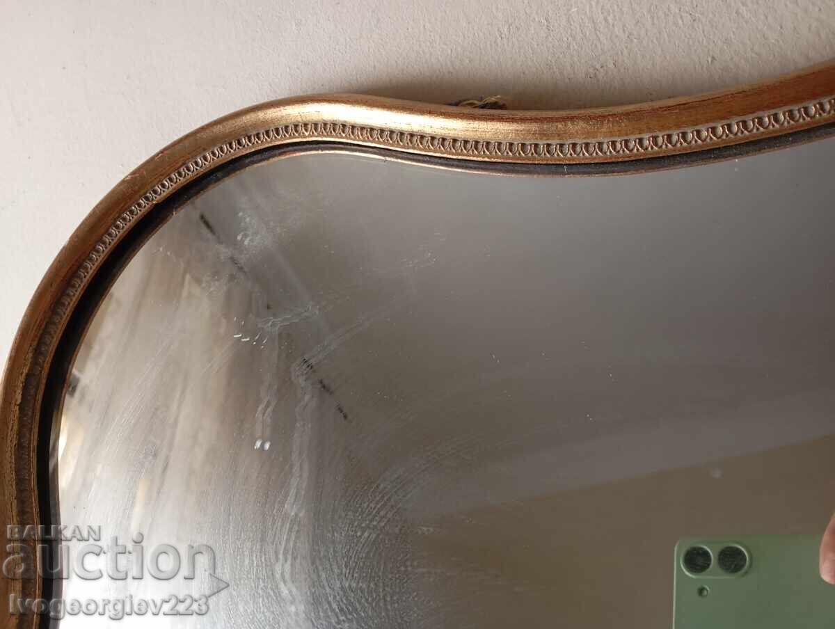 Παράδοση Καθρέφτης τοίχου σε μπαρόκ στυλ Παράδοση Καθρέφτης τοίχου σε μπαρόκ στυλ