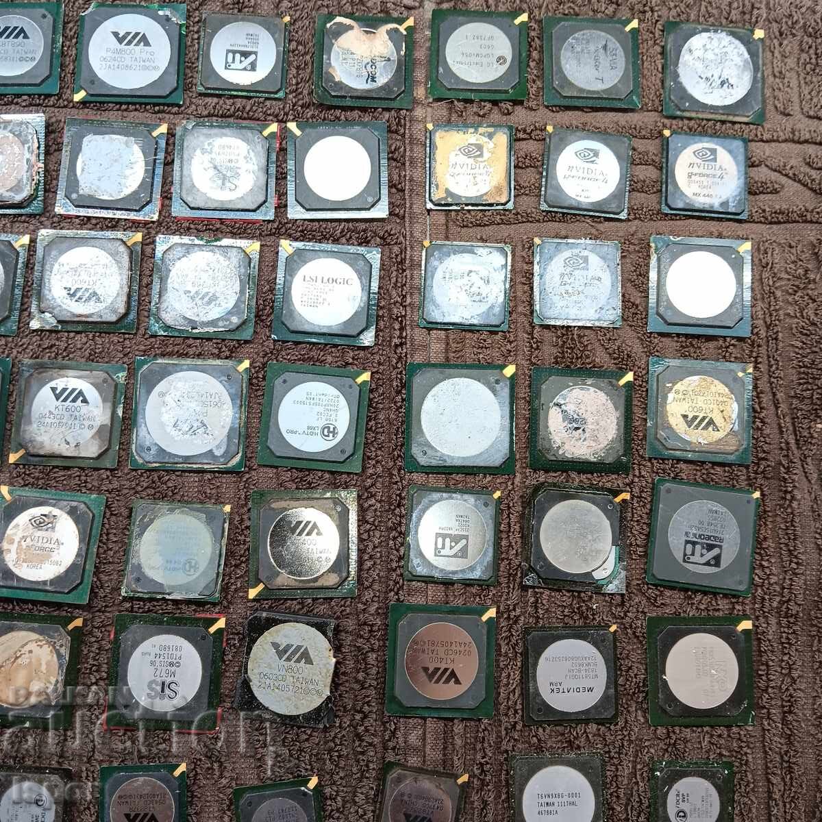 Auction  BGA chips 115 pcs / 532 g