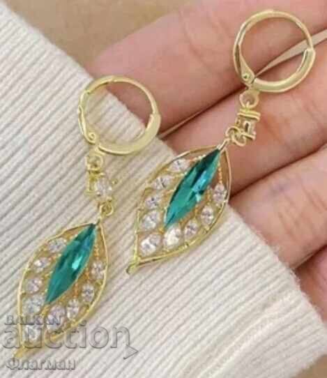Delivery of Women's Earrings / 4
