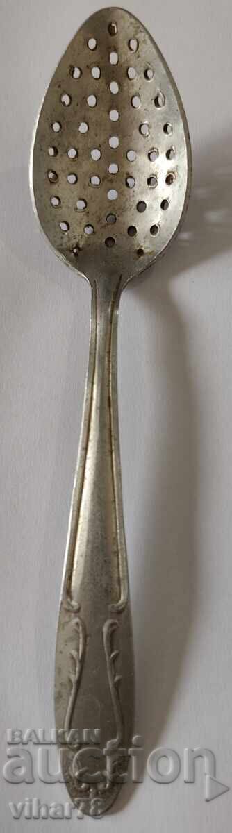 Linguriță veche de aluminiu pentru ceai - 7 Linguriță veche de aluminiu pentru ceai - 7