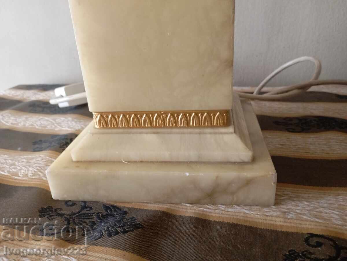 Classic table lamp with price 60.00 BGN | € 30.68