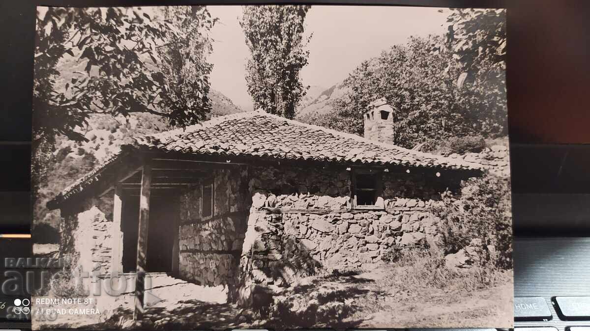 Kartichka Vazovgrad, vodenitsata από το μυθιστόρημα "Υπό το ζυγό" Kartichka Vazovgrad, vodenitsata από το μυθιστόρημα "Υπό το ζυγό"