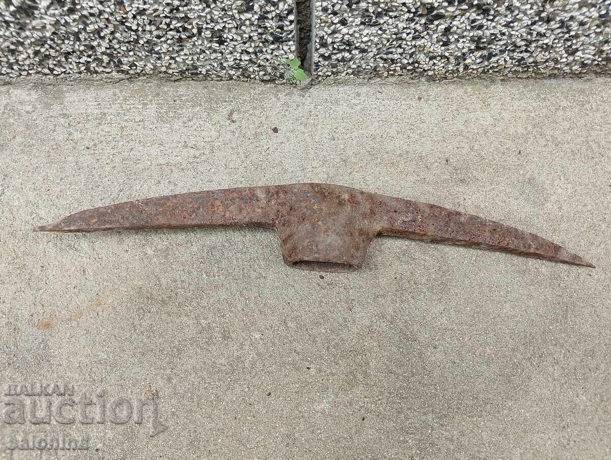 Old pickaxe Old pickaxe