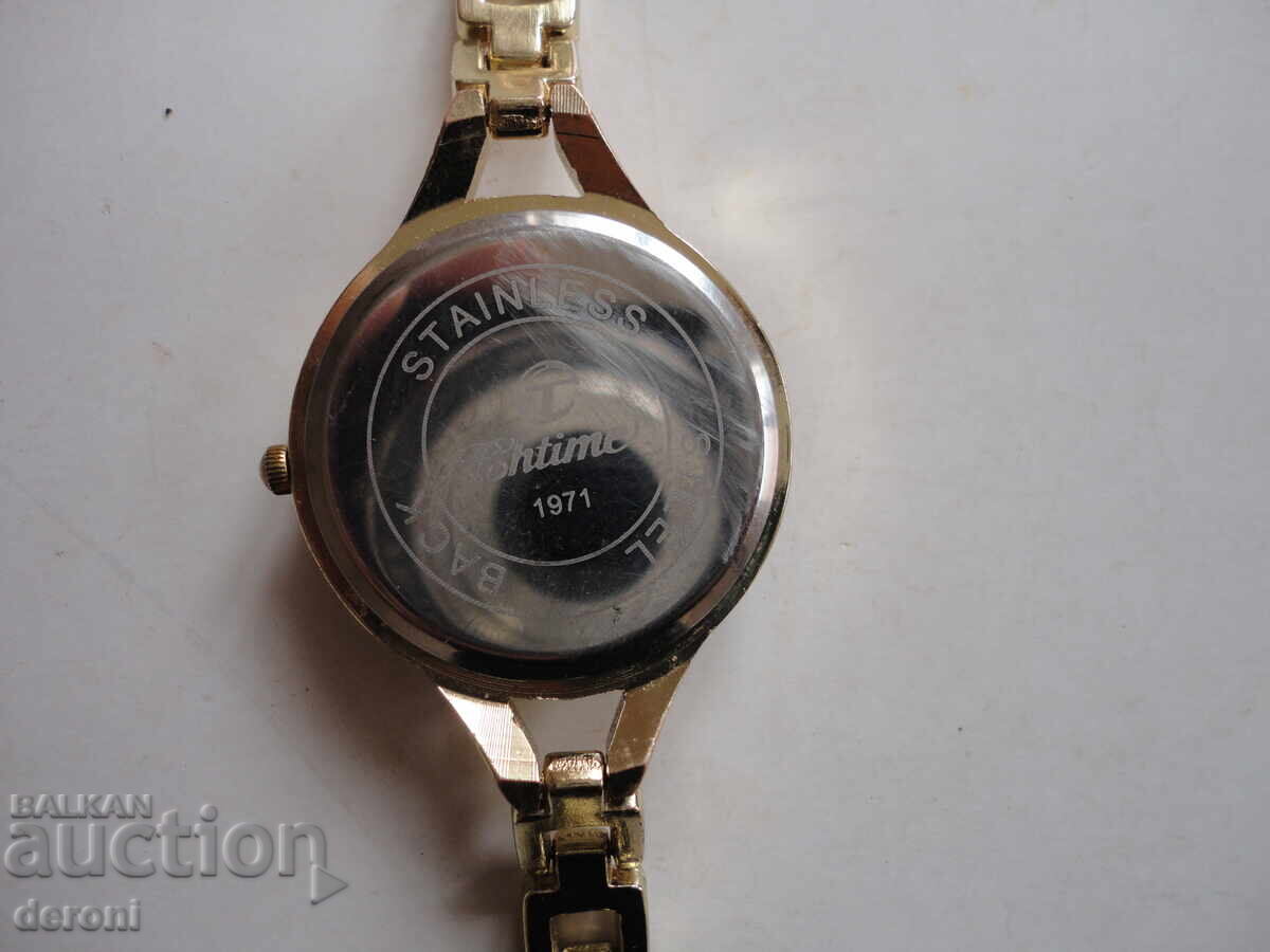 Gold-plated watch with crystals - 5