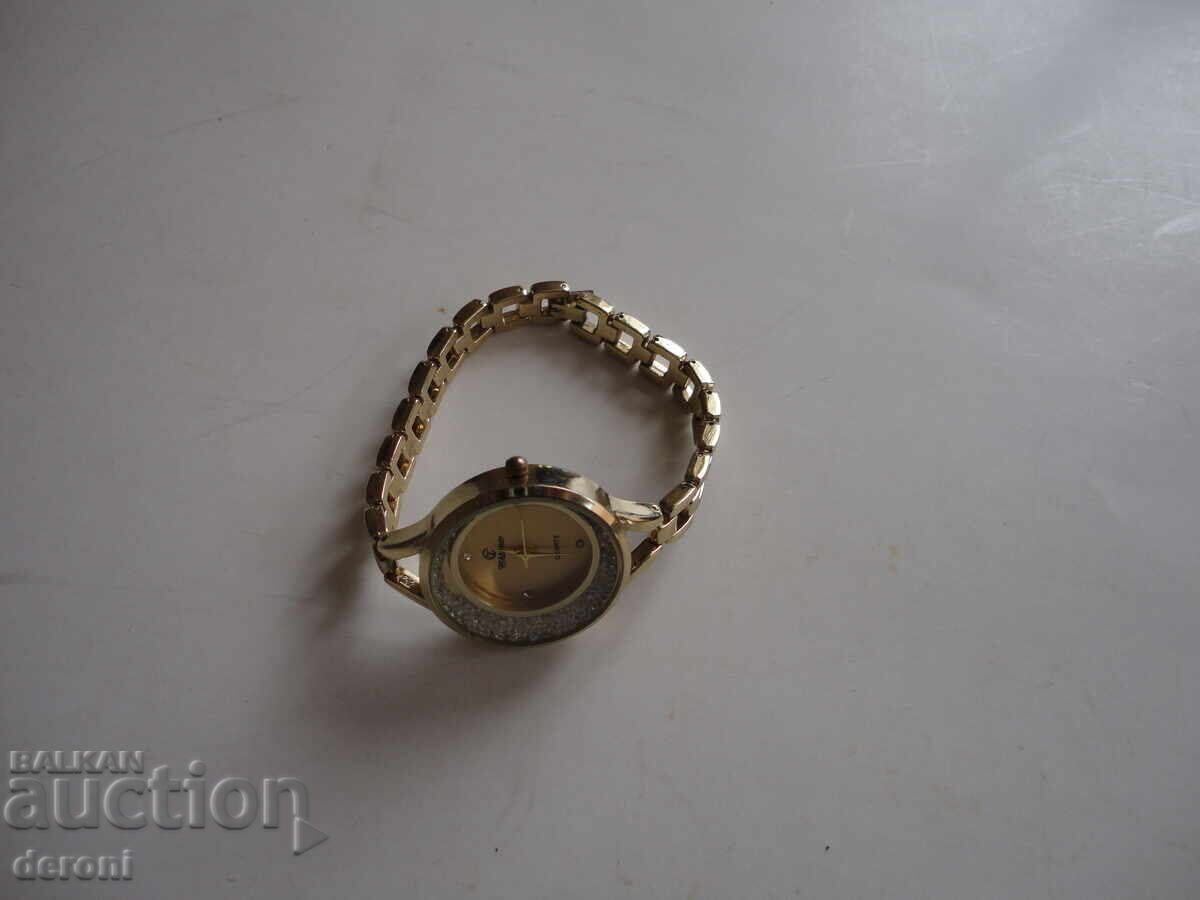 Gold-plated watch with crystals - 6