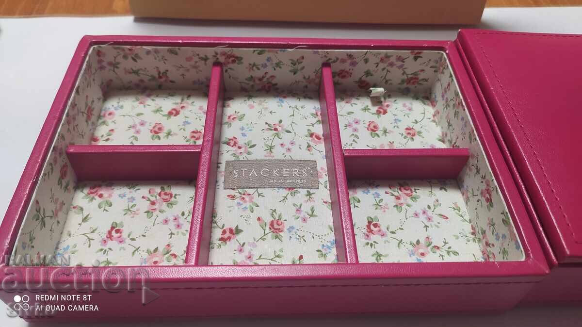 Livrarea Cutie de bijuterii, de firmă, dublă