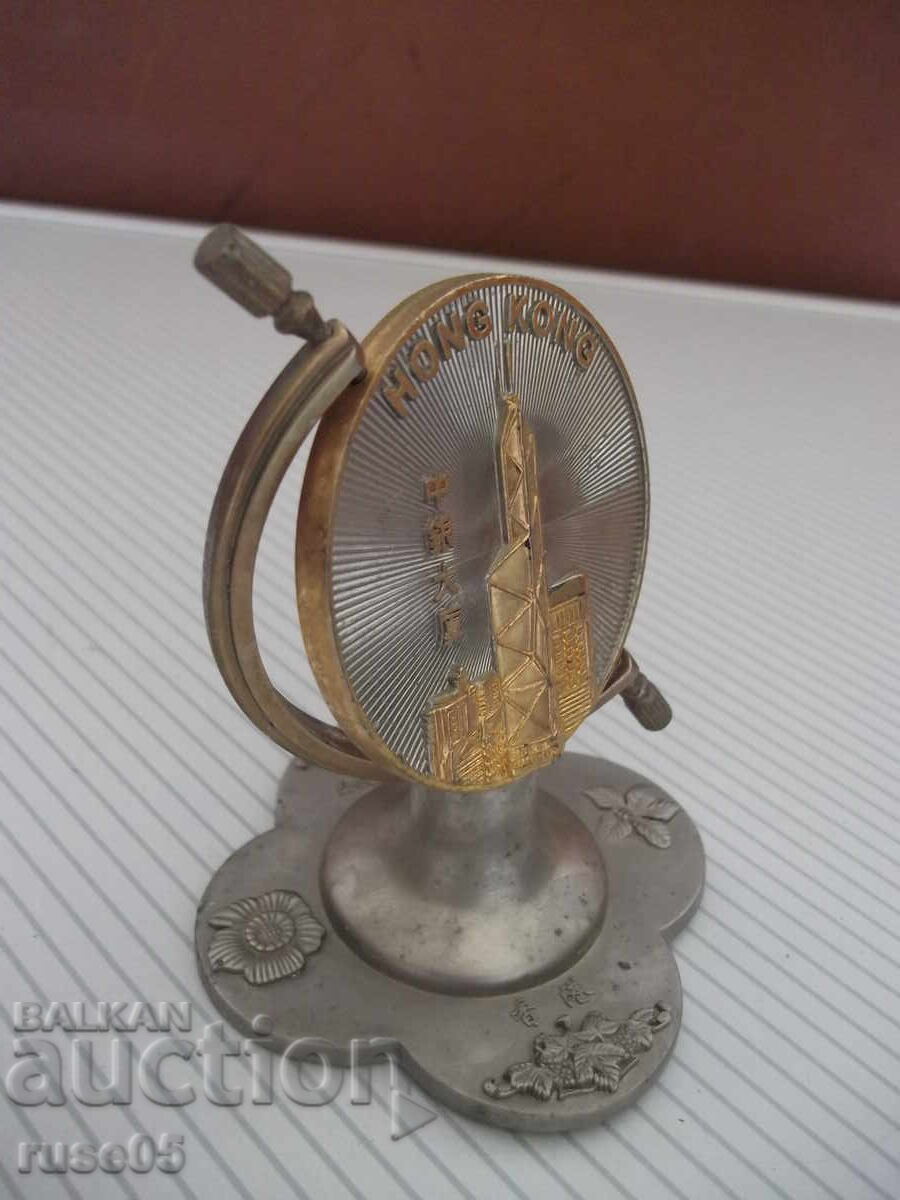 "HONG KONG" Metal Rotating Figure - 5