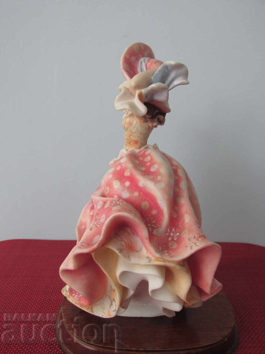 Livrarea Statueta lui Leonardo