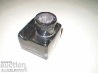 Secolul al XIX-lea, mică călimară de sticlă