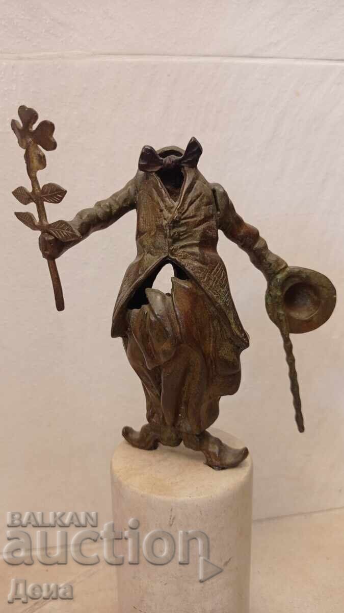 Ставри Калинов- скулптура "Чарли Чаплин" с цена 1100.00 лв. | € 562.42