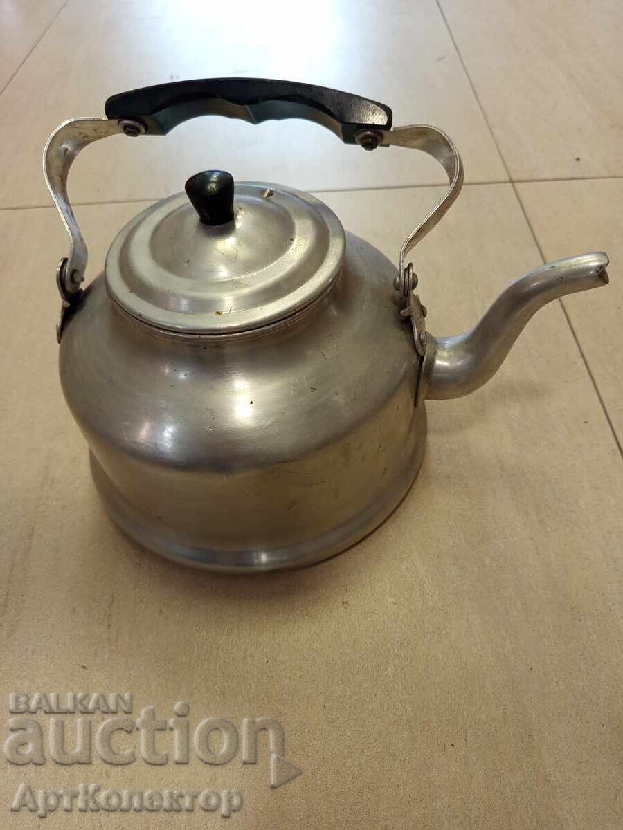 Auction  Old large aluminum kettle