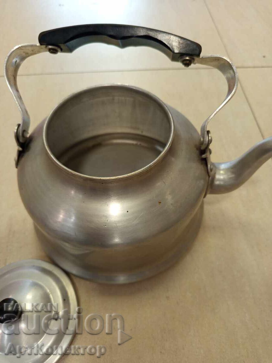 Delivery of Old large aluminum kettle