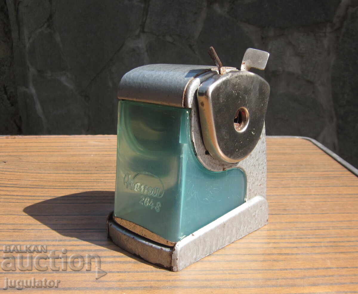 Delivery of Old Russian Soviet mechanical desk sharpener NEMA 2648 Delivery of Old Russian Soviet mechanical desk sharpener NEMA 2648