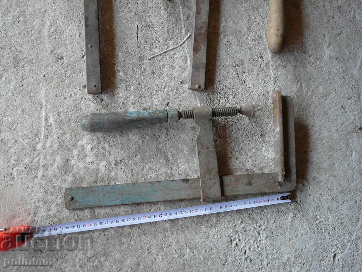 Σφιγκτήρες ξυλουργικής με τιμή 60.00 BGN | € 30.68