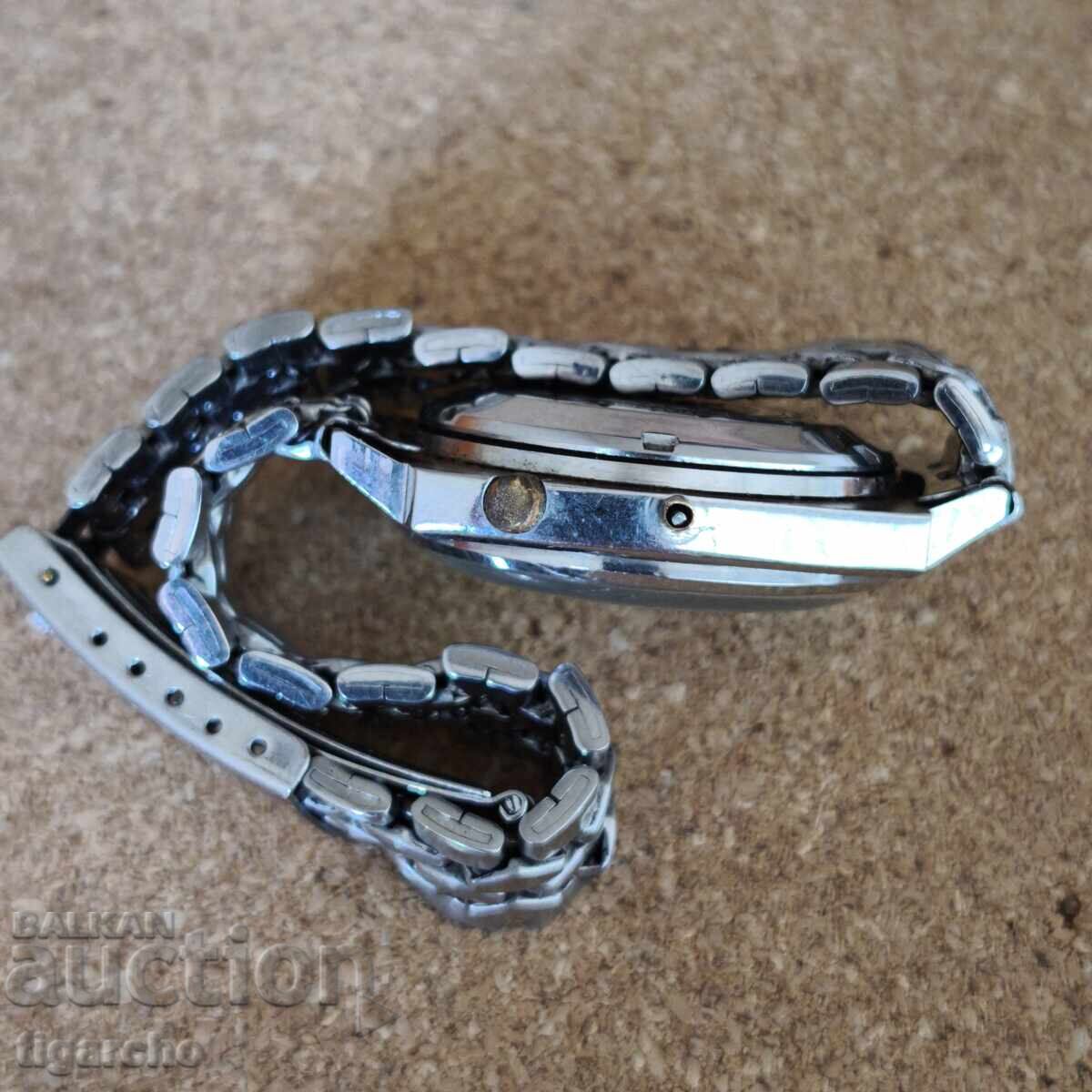 Delivery of RICOH watch