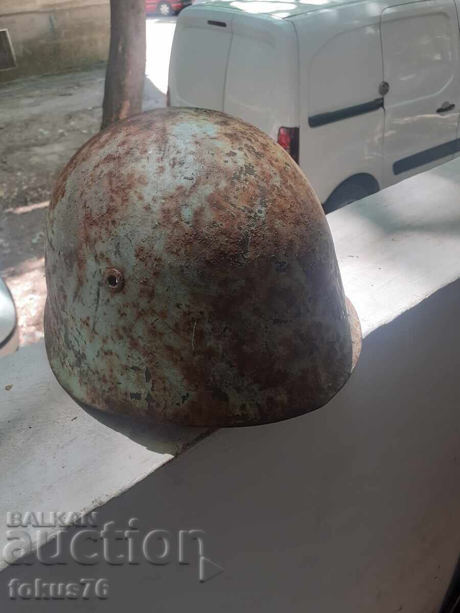 Παράδοση Παλιό κράνος