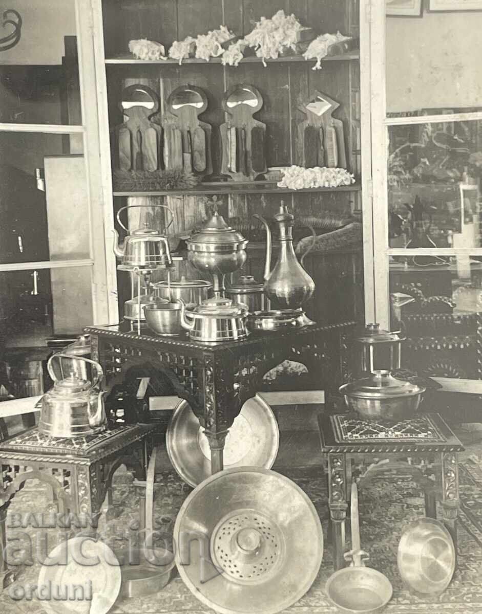 5049 Έκθεση Τσαρισμού της Βουλγαρίας με κασσιτερωμένα σκεύη και έπιπλα με τιμή 20.00 BGN | € 10.23