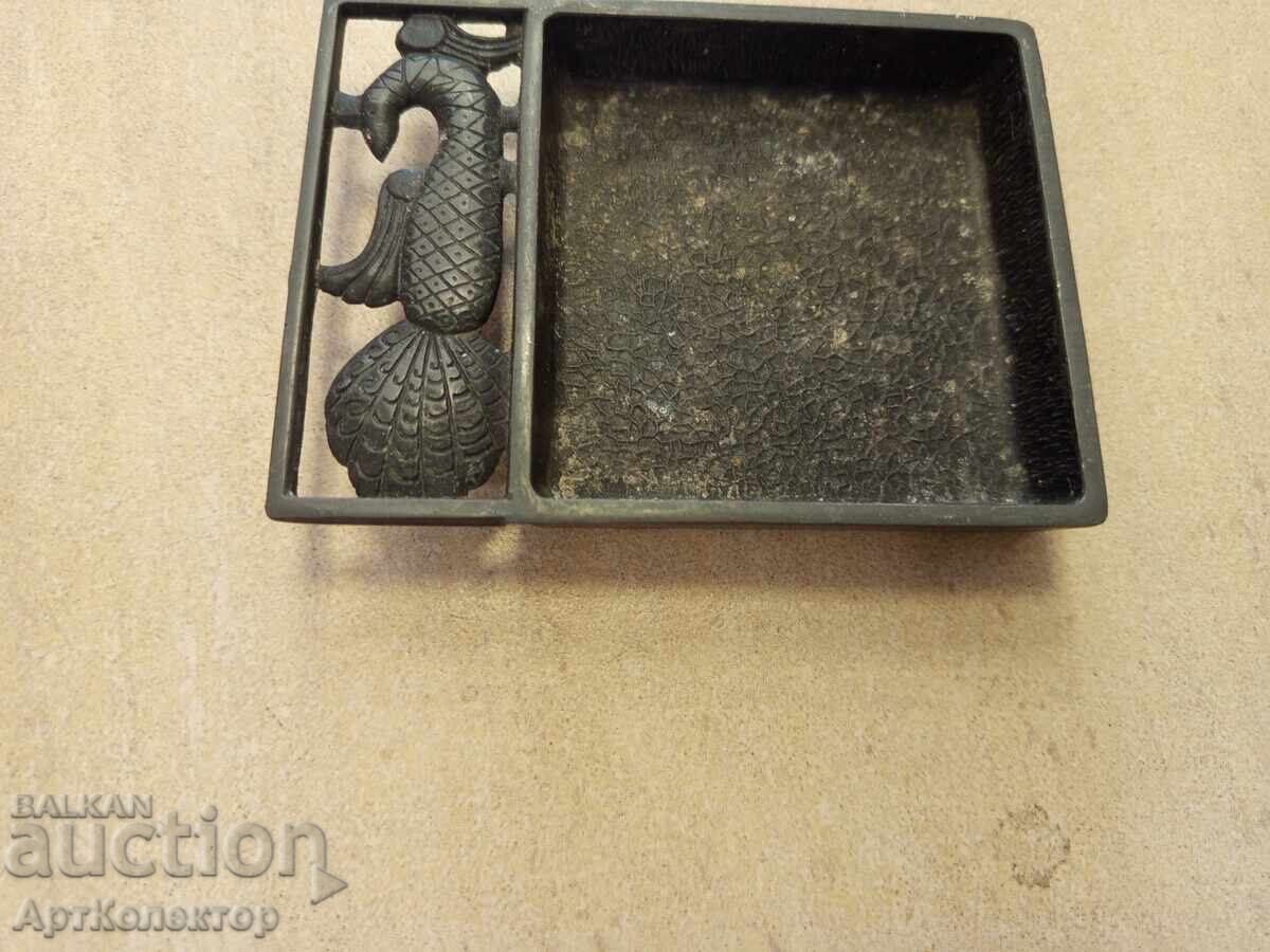 Σταχτοδοχείο μεταλλικό με τιμή 14.00 BGN | € 7.16