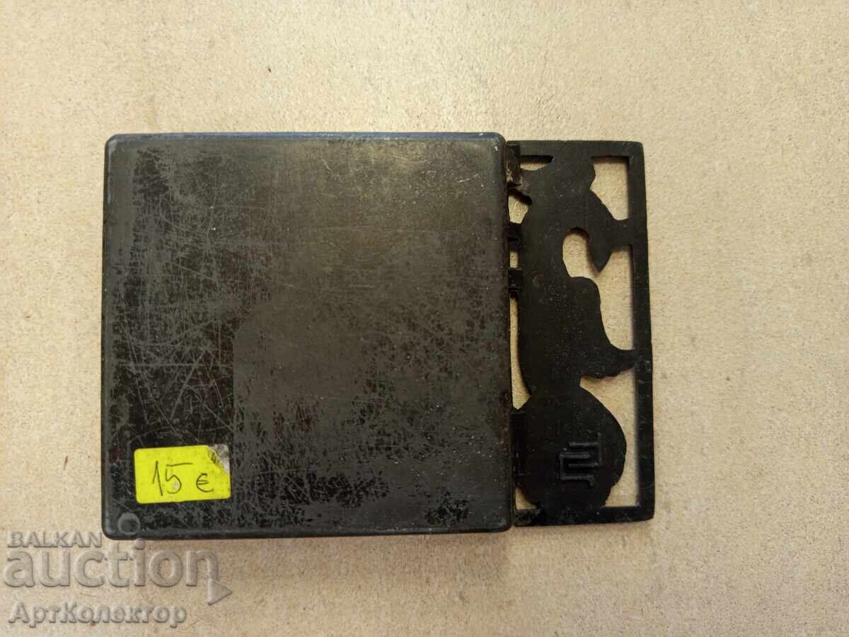 Σταχτοδοχείο μεταλλικό - 6