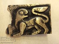 Παλιά πλαστική ορείχαλκου μπρούτζινος λέων