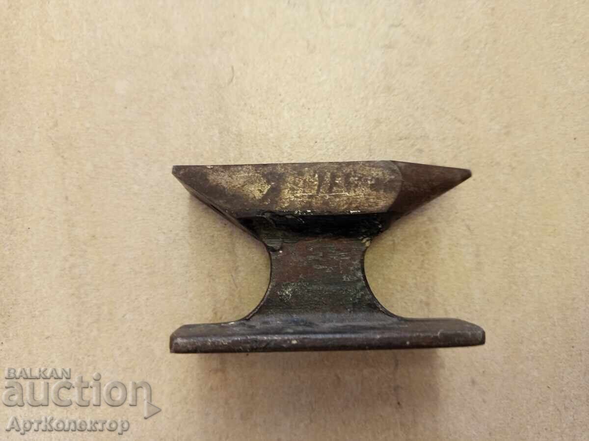 Nicovală de ceasornicar și bijutier cu preț 59.00 BGN | € 30.17