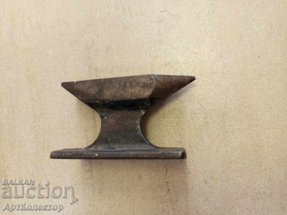 Licitație Nicovală de ceasornicar și bijutier