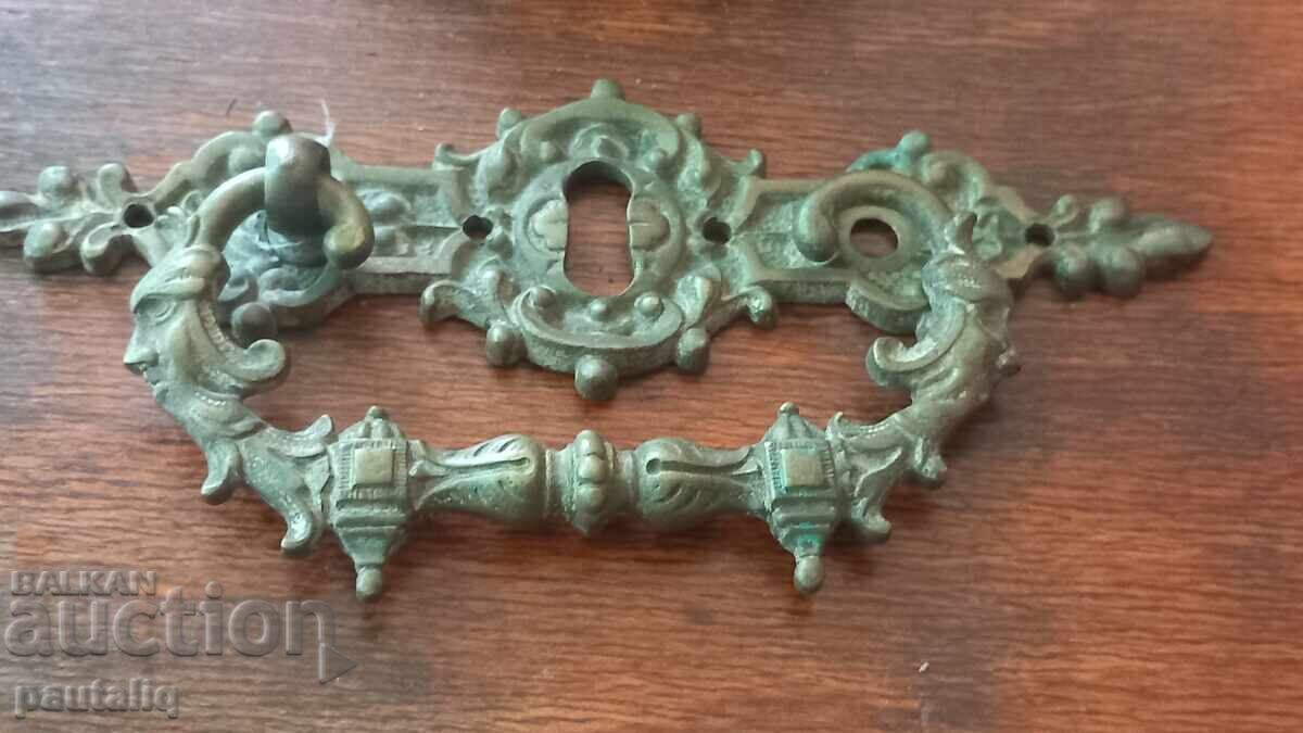 ОБКОВ МАСИВЕН БРОНЗ с цена 25.00 лв. | € 12.78 ОБКОВ МАСИВЕН БРОНЗ с цена 25.00 лв. | € 12.78