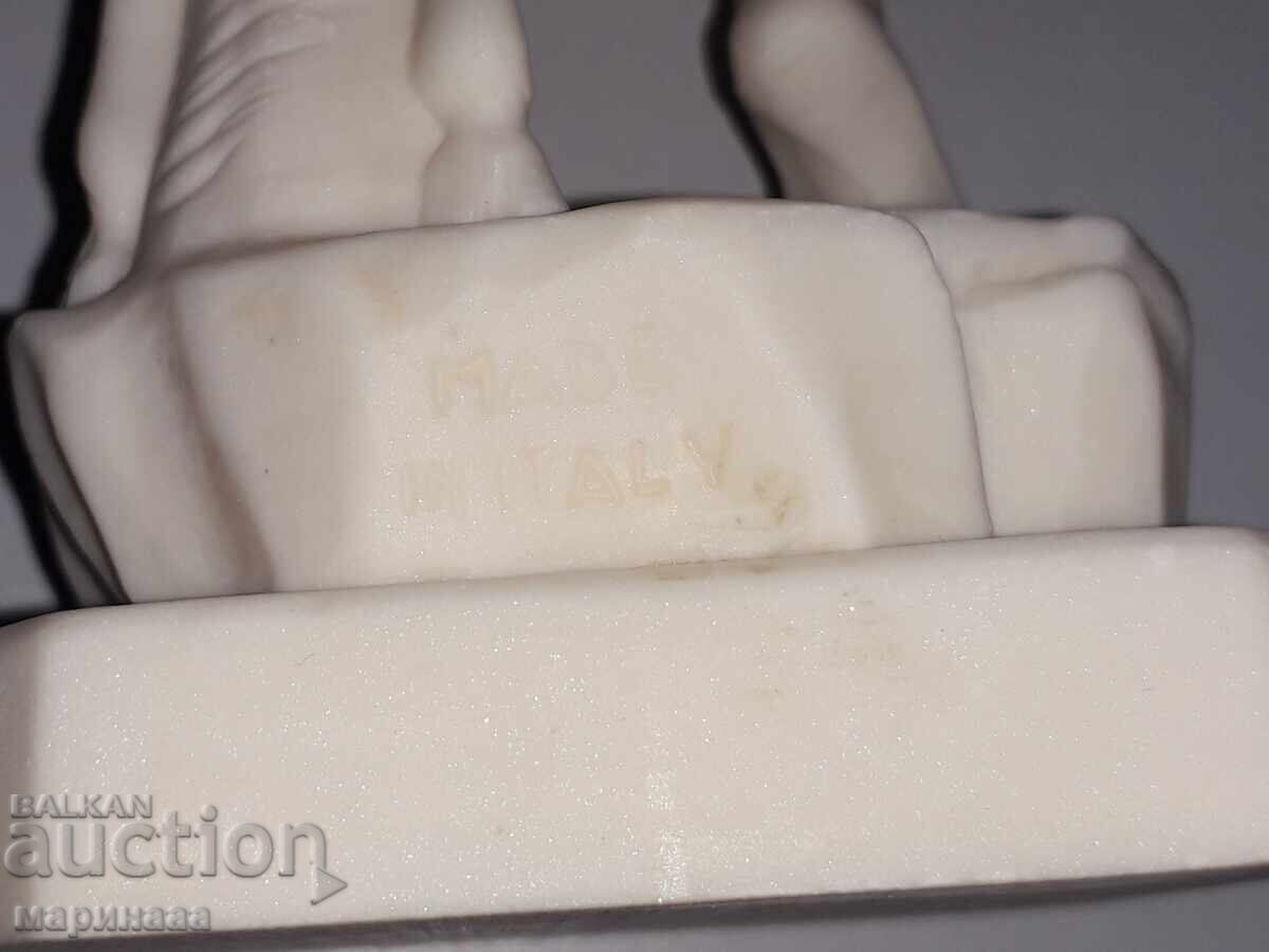 Livrarea FIGURĂ. PULBERE DE MARMURĂ. ITALIA