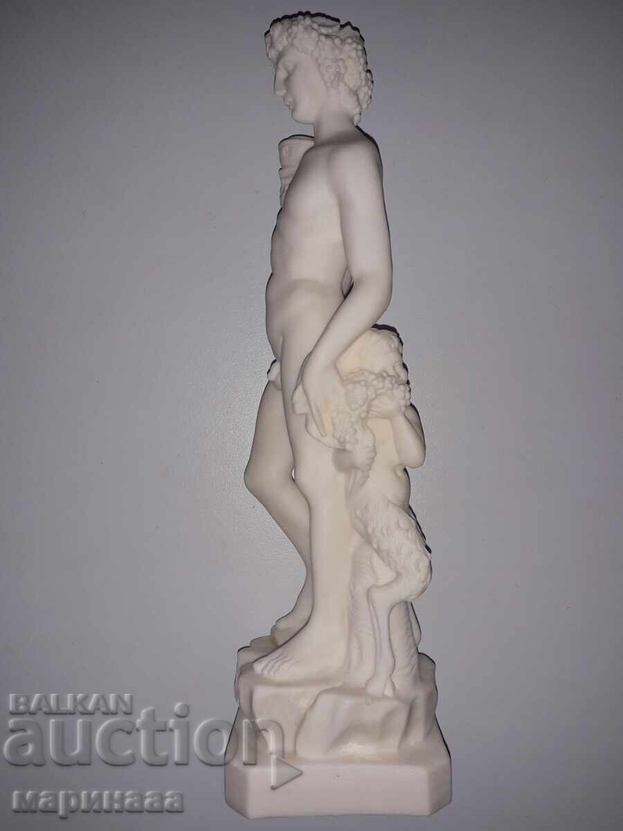 FIGURĂ. PULBERE DE MARMURĂ. ITALIA