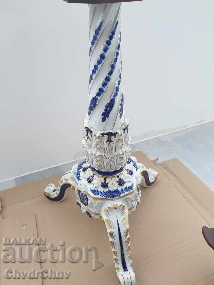 Παράδοση Μεγάλο γερμανικό πορσελάνινο τραπέζι Von Schierholz PMP GDR 64εκ