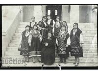 Дами в Носии 40 те години