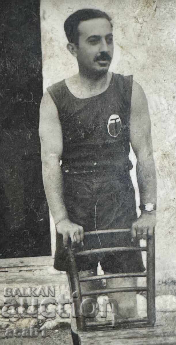 Military Athlete 40 with price 11.99 BGN | € 6.13 Military Athlete 40 with price 11.99 BGN | € 6.13