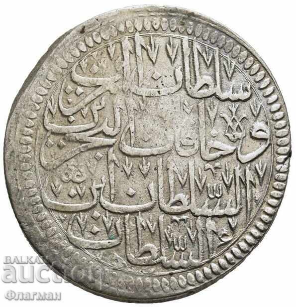 Turkey 1 Gold (30 Para) 1115 AH Sultan Ahmed III with price 160.00 BGN | € 81.81 Turkey 1 Gold (30 Para) 1115 AH Sultan Ahmed III with price 160.00 BGN | € 81.81