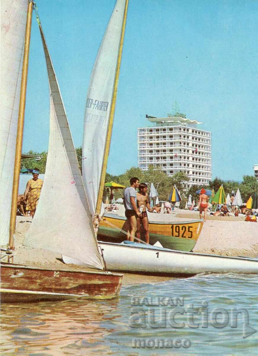 Стара картичка - Слънчев бряг, Плажът пред хотел "Глобус"