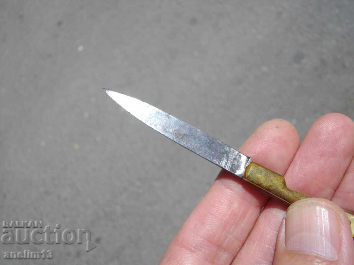 Delivery of Collector's Pocket Knife NAVAJA VENDETTA