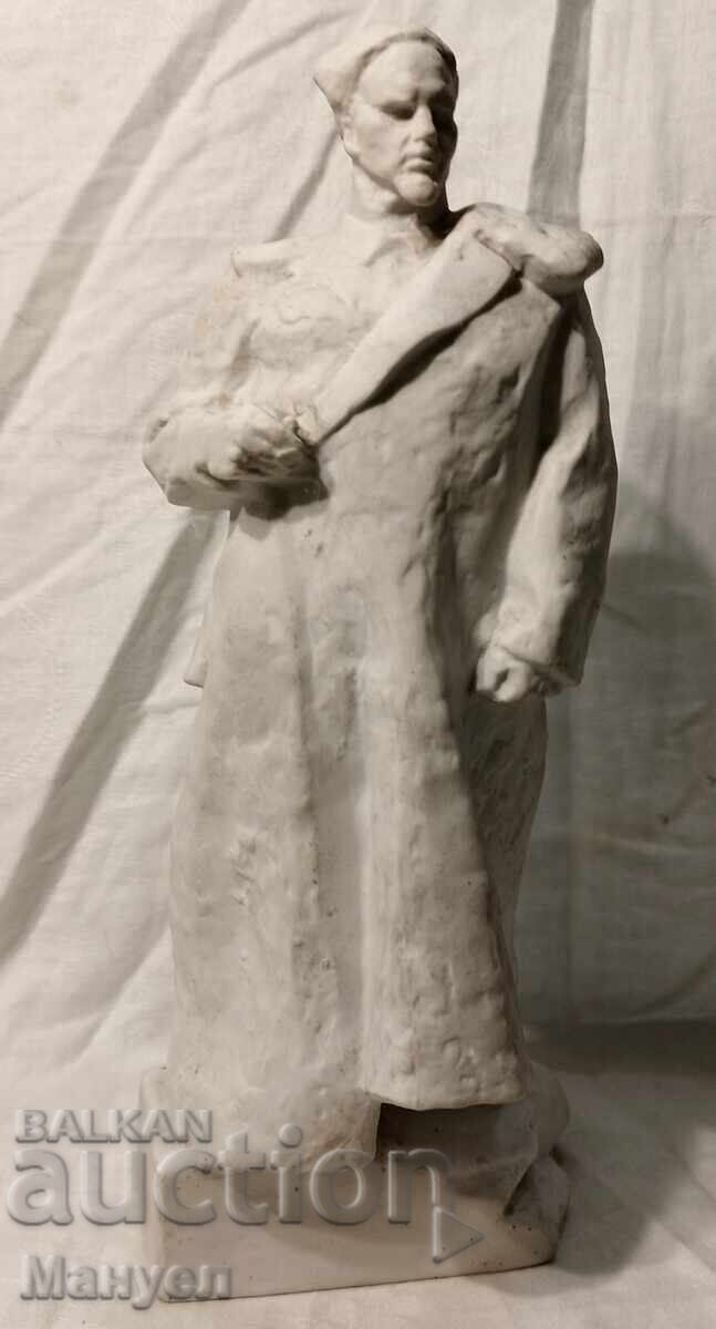 Бисквит- порцелан фигура на ген.лейт.Сидор Ковпак. Бисквит- порцелан фигура на ген.лейт.Сидор Ковпак.