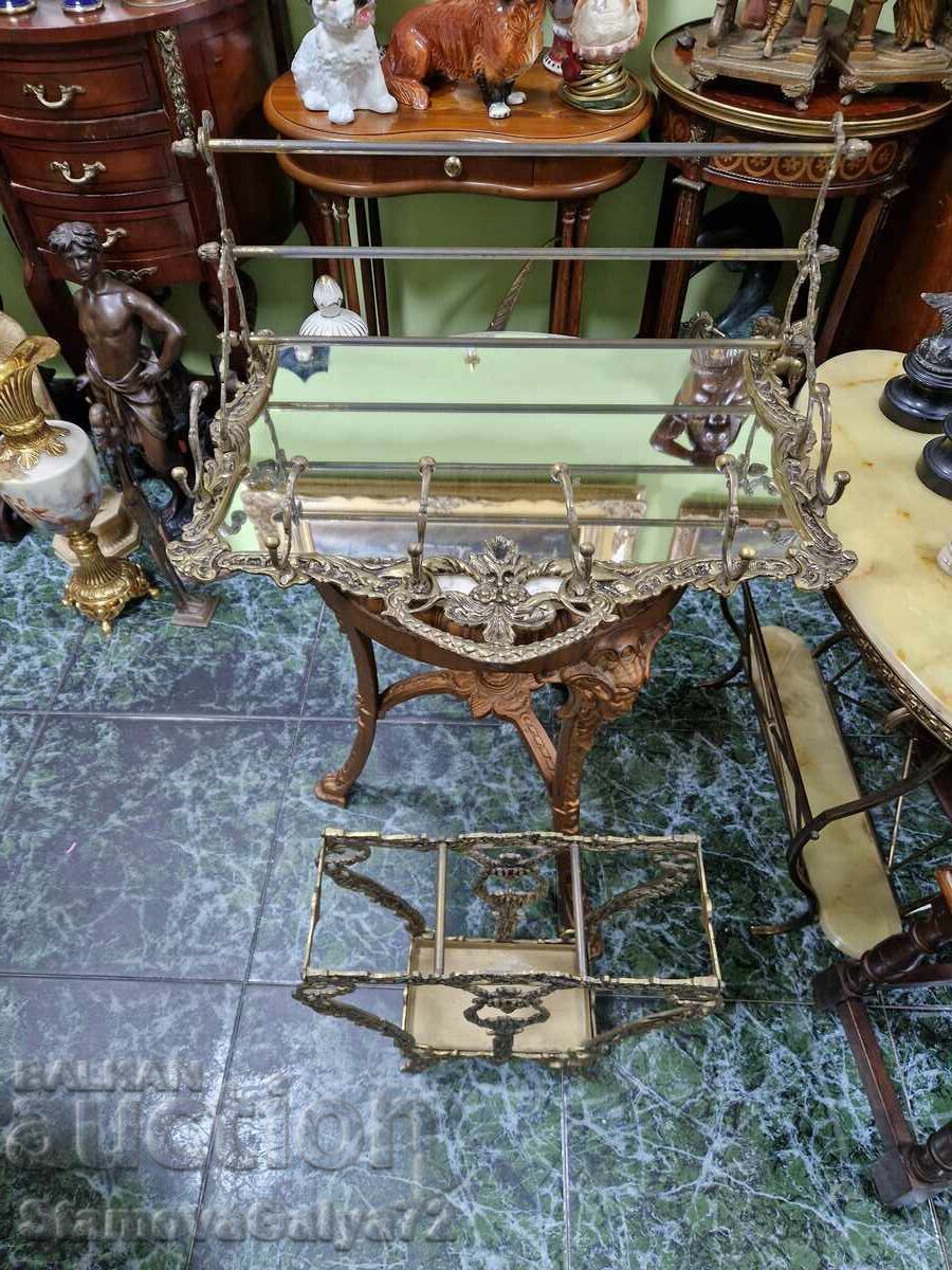 Μοναδική αγγλική μπρούτζινη κρεμάστρα με καθρέφτη και ομπρελοθήκη με τιμή € 300.13 | 587.00 BGN