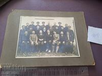 Стара снимка - картон - група хора