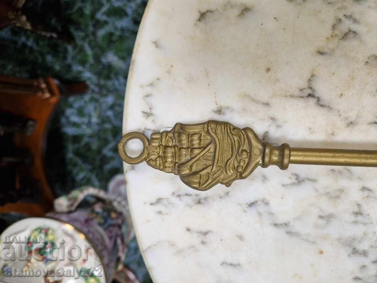 Wonderful antique English bronze shoehorn - 7 Wonderful antique English bronze shoehorn - 7