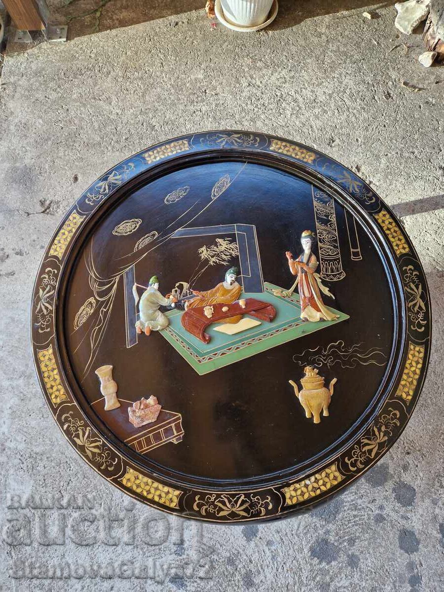 Licitație Măsuță asiatică superbă cu 4 taburete din lemn cu sidef Licitație Măsuță asiatică superbă cu 4 taburete din lemn cu sidef