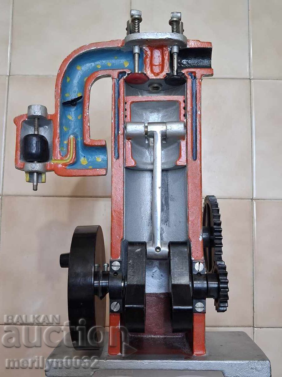 Βίντατζ Μακέτα βενζινοκινητήρα μοντέλο 70's Ν.Δ.Β. Λειτουργεί - 7