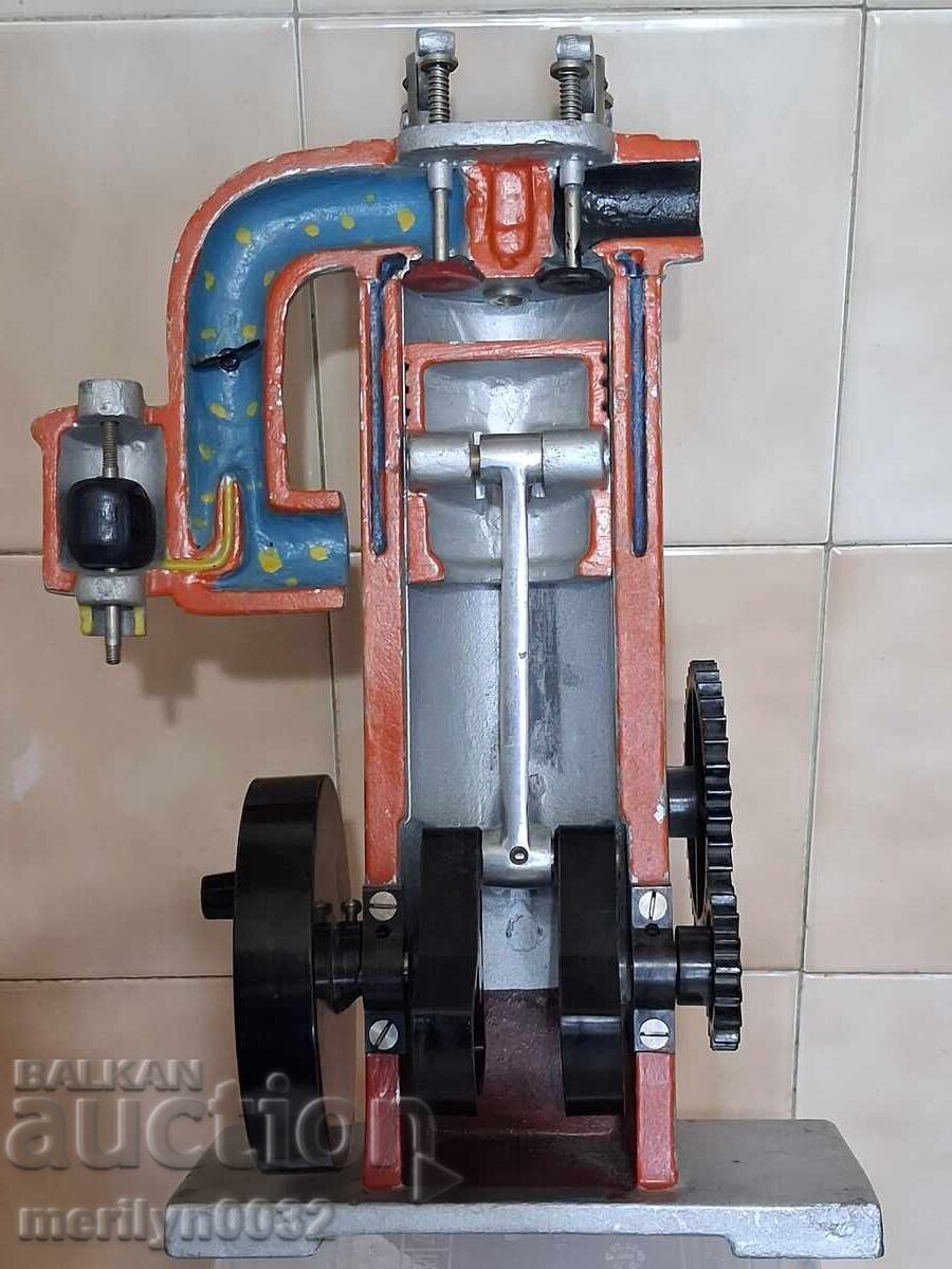 Βίντατζ Μακέτα βενζινοκινητήρα μοντέλο 70's Ν.Δ.Β. Λειτουργεί