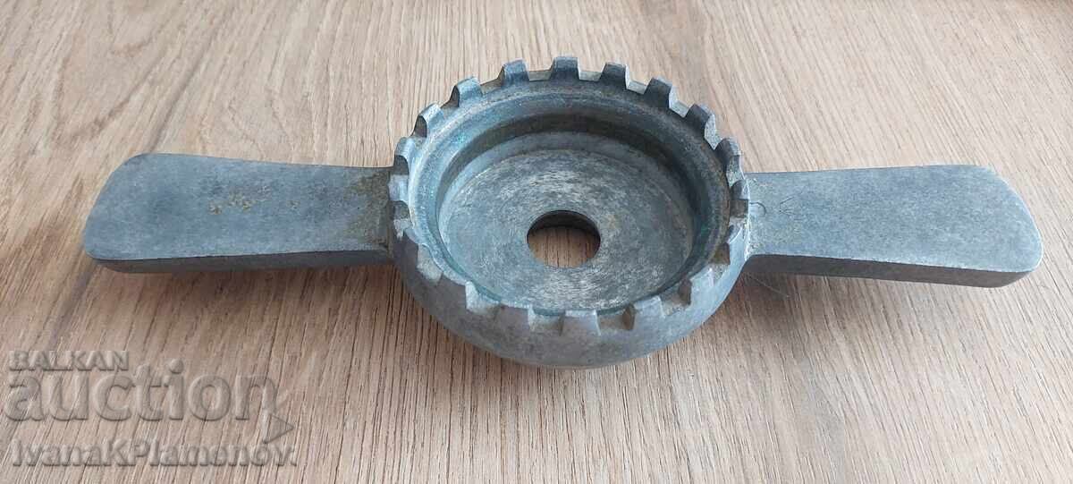 Închizător de borcane retro pentru cunoscători Închizător de borcane retro pentru cunoscători