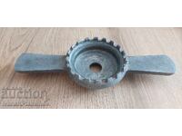 Închizător de borcane retro pentru cunoscători